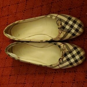 Burberry ballet shoes